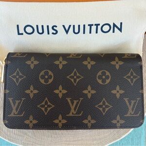 Louis Vuitton Zippy Wallet